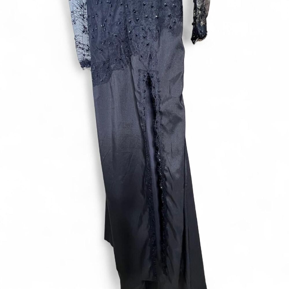 Elegant Black Lace Evening Dress with Sheer Long Sleeves - Picture 5 of 9